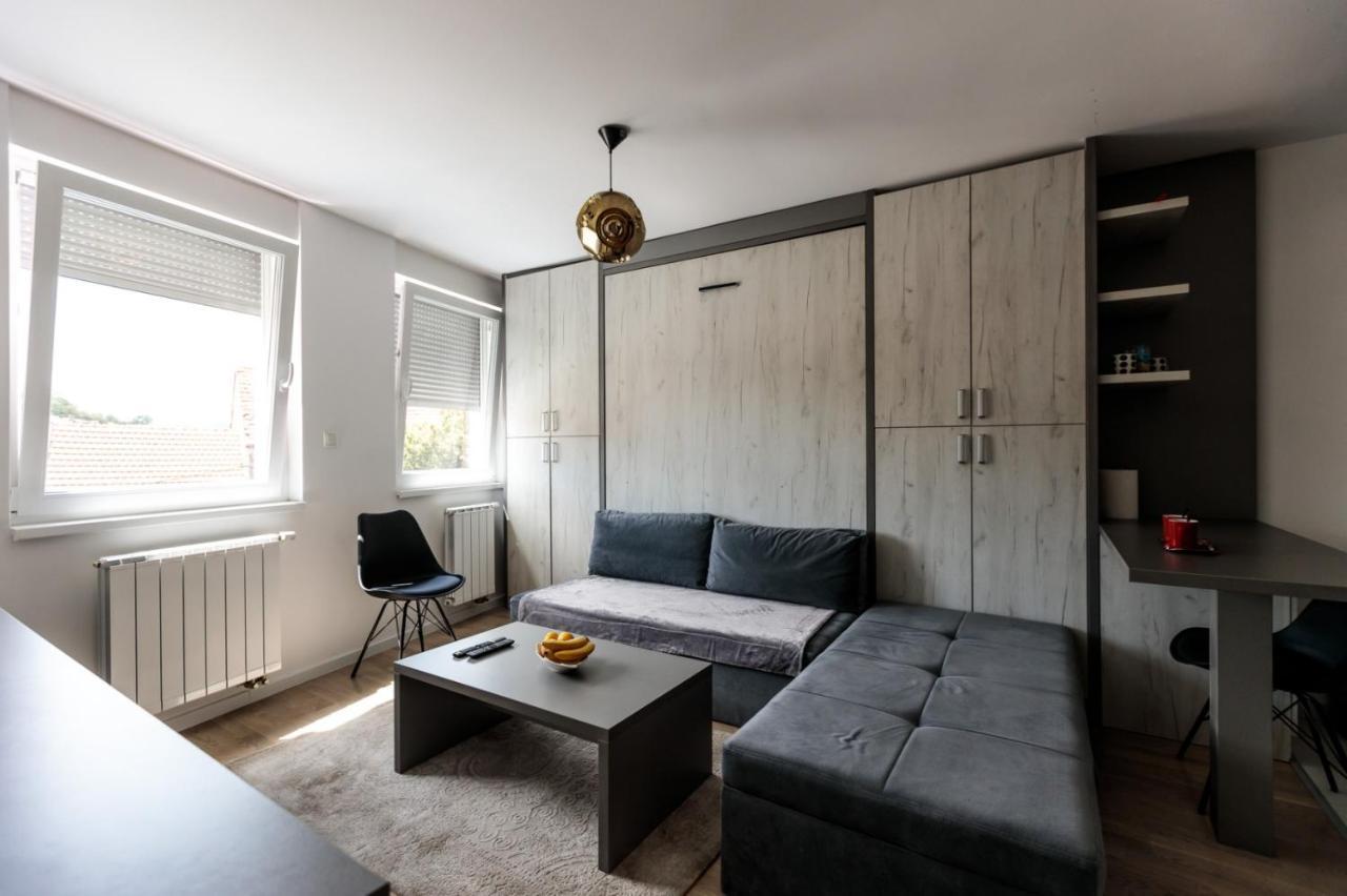 Apartman Skver トゥズラ エクステリア 写真
