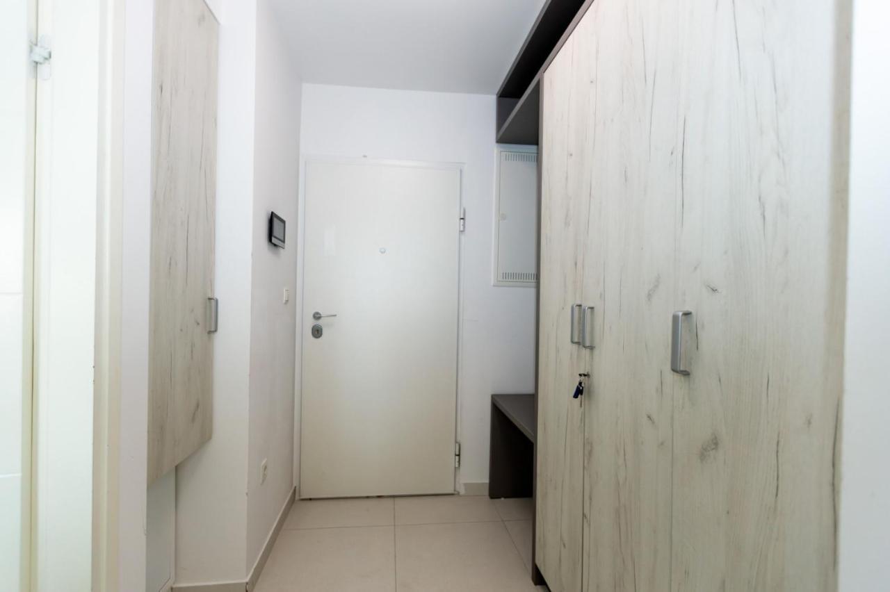 Apartman Skver トゥズラ エクステリア 写真